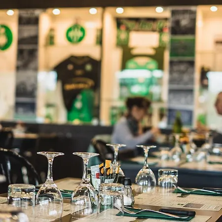 Bar Restaurant Le Chaudron Vert Hotel 2*